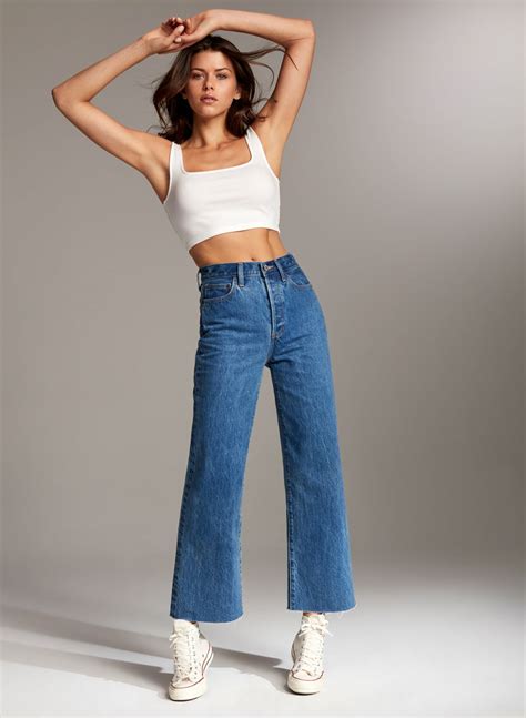 aritzia jeans